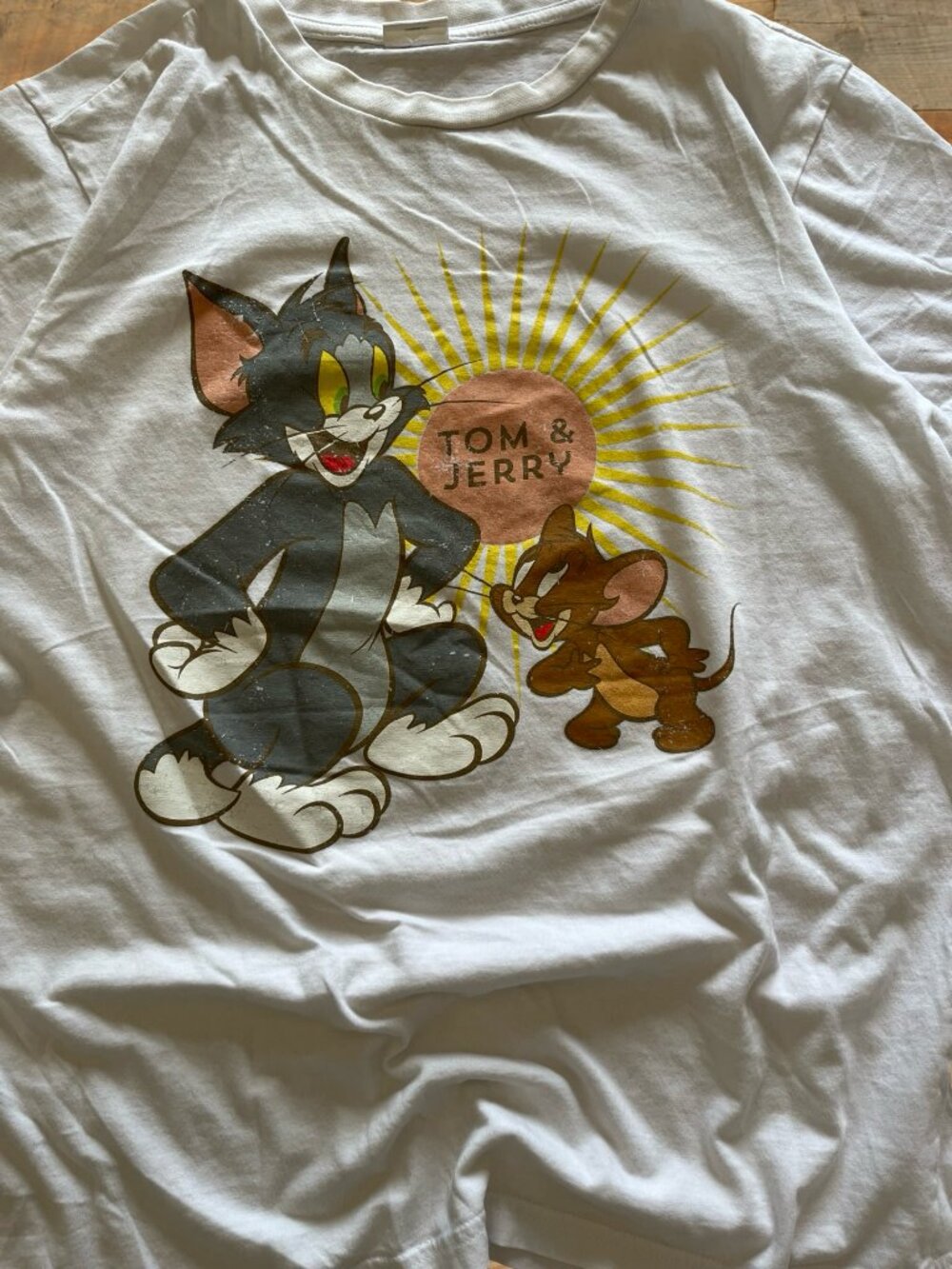 Tom & Jerry Nostalgic Graphic Tee White Vintage Style T-Shirt Tagged Medium - Picture 5 of 7